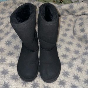 Black bearpaw boots
